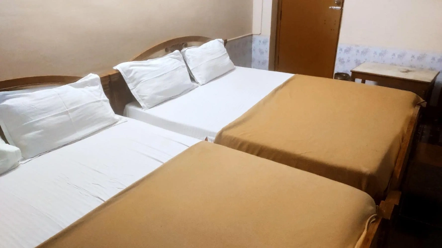 Economy Triple room