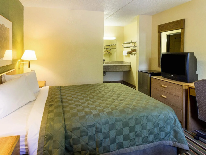 Motel 6 Ashland, OH