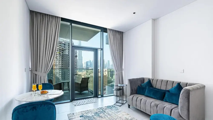 LUX Holiday Home - Marquise Square 1