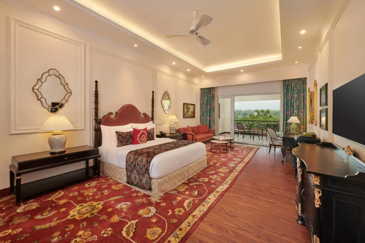 MAYFAIR Tea Resort