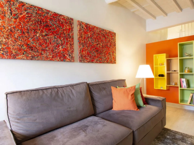 House Glicine Lucca