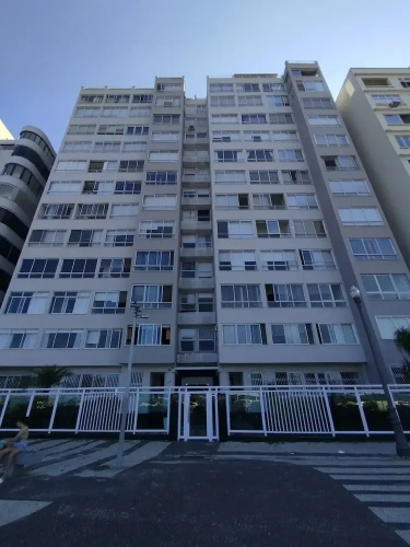 2min da Praia de Copacabana - A306