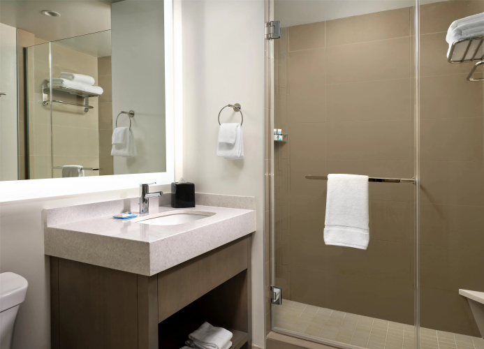 Hyatt House LA - University Medical Center photo 8