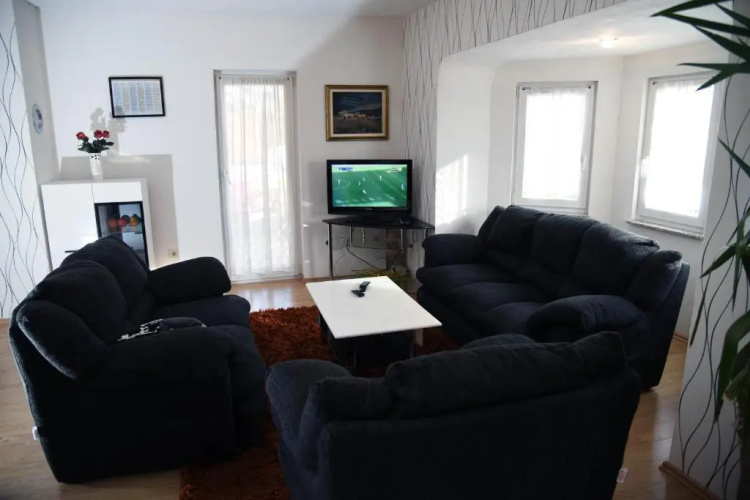 Apartment Mario