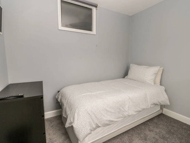 4 Fishburn Road, Whitby