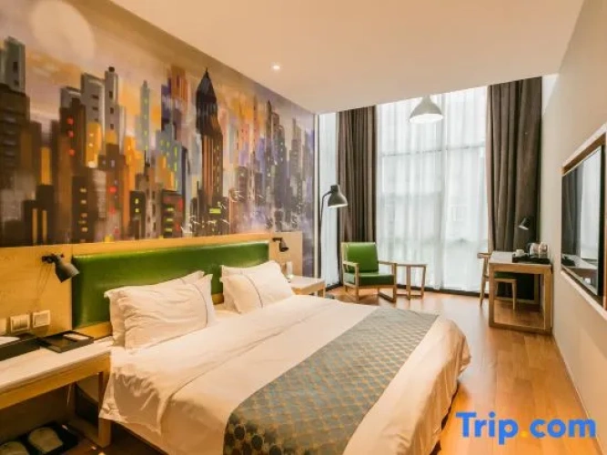 Premier room