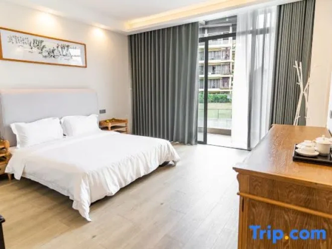 2 Bedrooms Duplex Villa