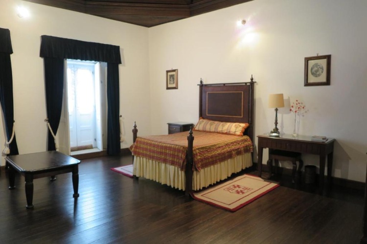 Standard Twin room with view