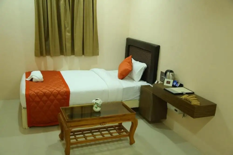 Athena Hotel