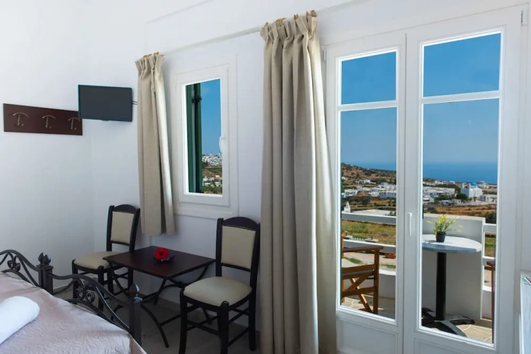 Standard Triple room with balcony and with sea view