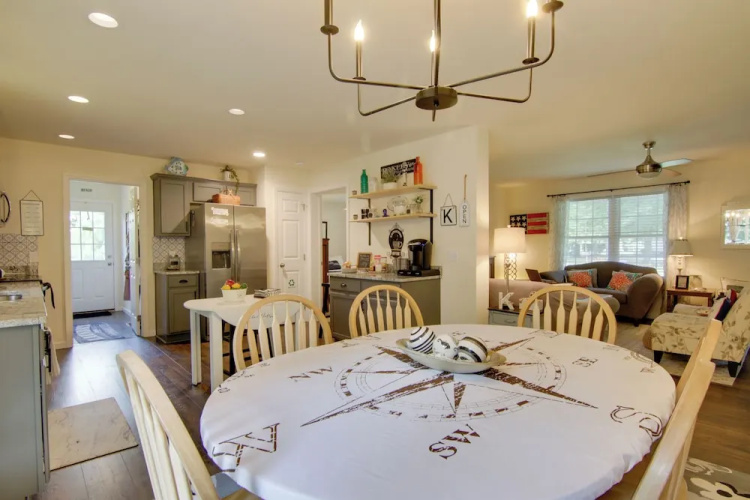 Ocean View Escape ~ 4 Miles to Bethany Beach!