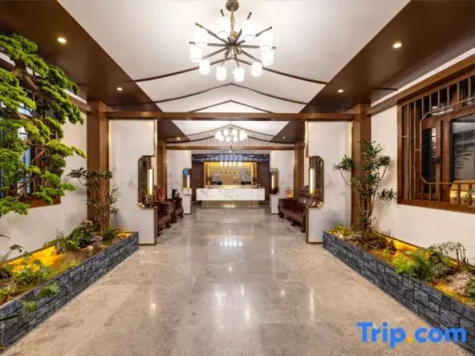 Zhongchun Yaju Hotel (Dingzhou Ancient City Wanda Plaza)