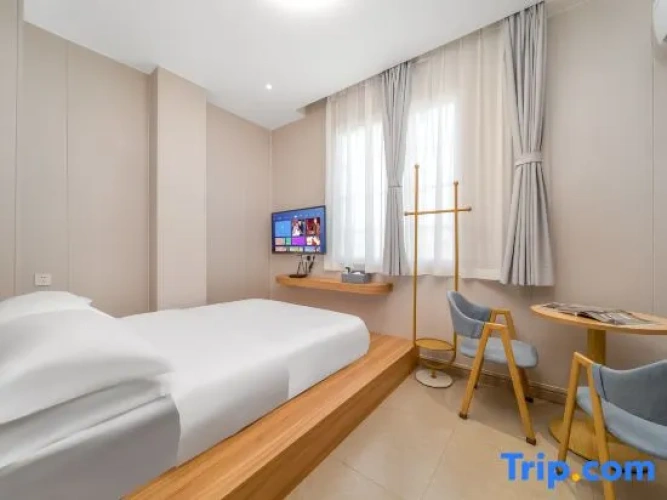 2 Bedrooms Standard room with river view