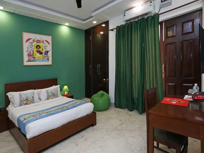 OYO Flagship 136 Sector 45 Noida