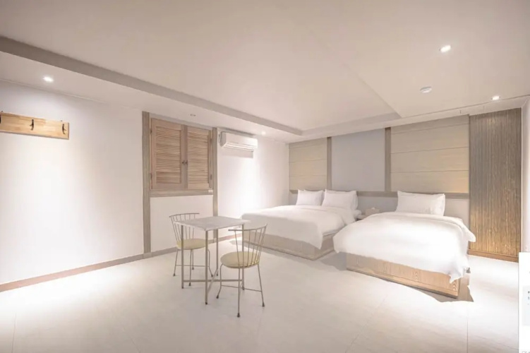 Zzam Hotel