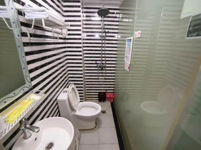 168 Business Hostel
