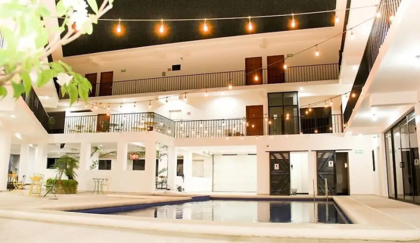 Acacia Hotel