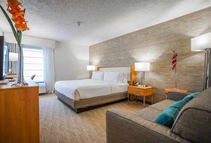 Sleep Inn & Suites