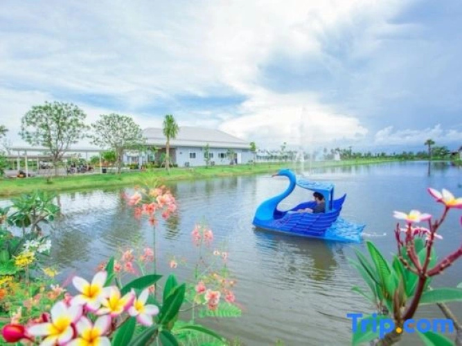 The Memory Luxury Resort