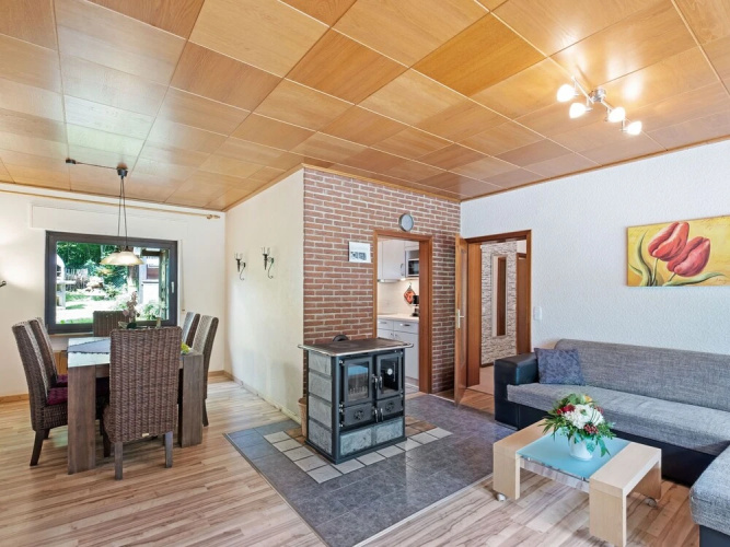 Feusdorf Forest Bungalow