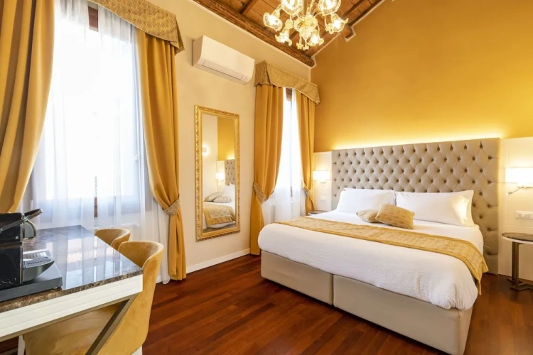 Deluxe Double room