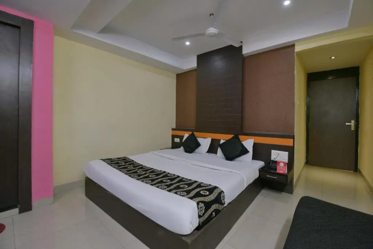 Collection O Hotel Diamond And Residences