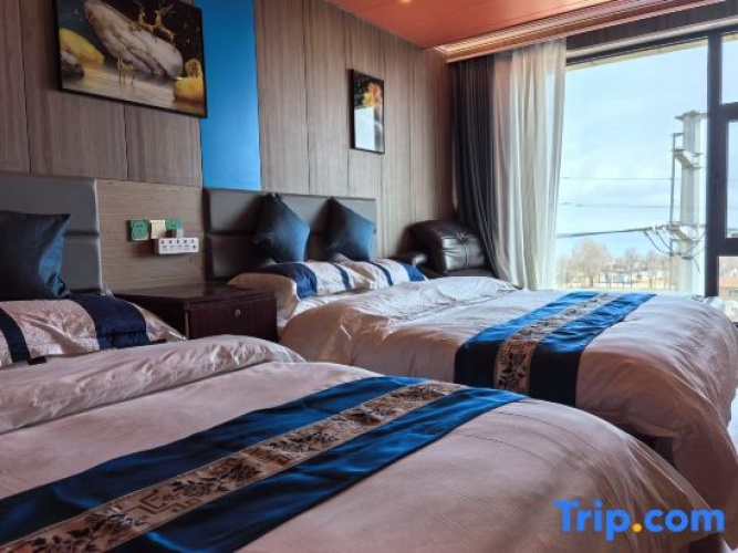Family Suite with lake view