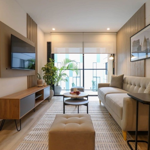 w Enchanting 2BR With Balcony in Miraflores