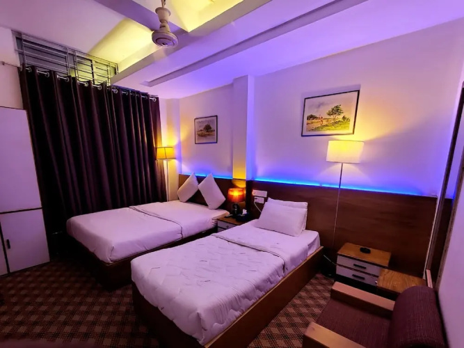 Hotel Holy City BD