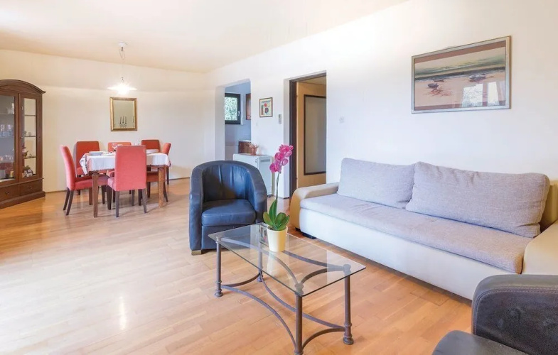 Apartment Emil 769