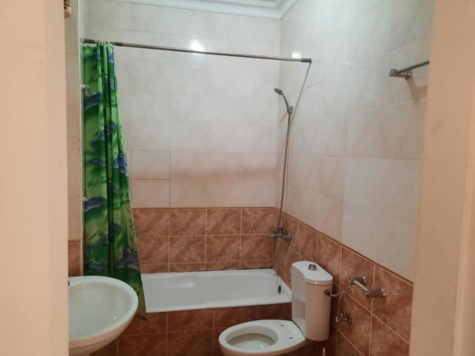 3 Bedrooms Apartment