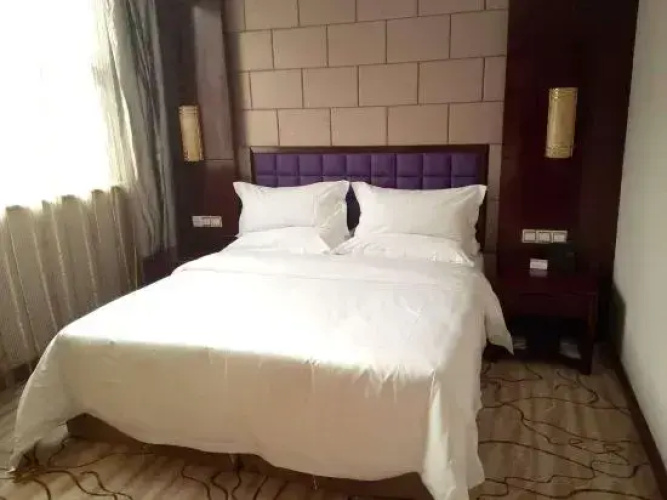 Baisheng Hotel