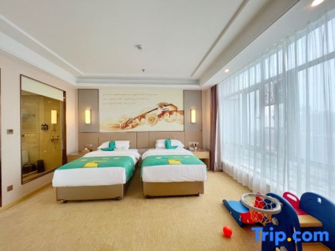 Standard Twin Family room