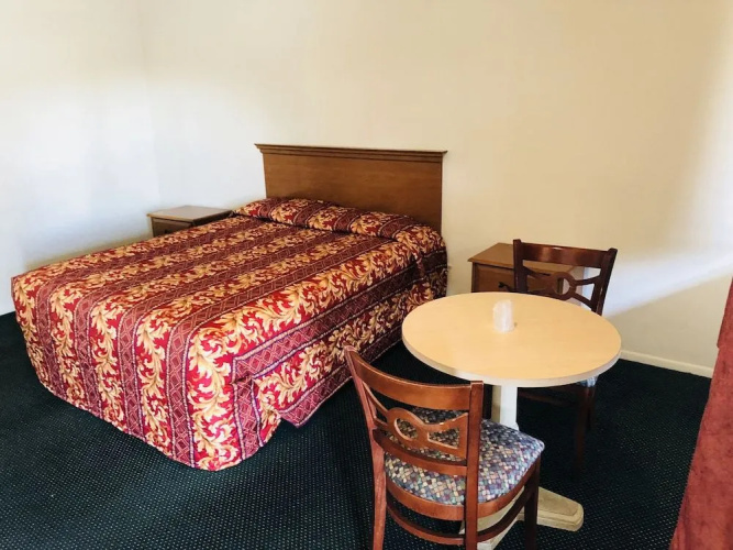 Sands Motel