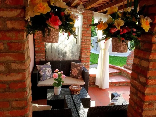 2 Bedrooms Cottage