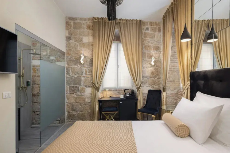 Luxury rooms Golden Palace City Centre