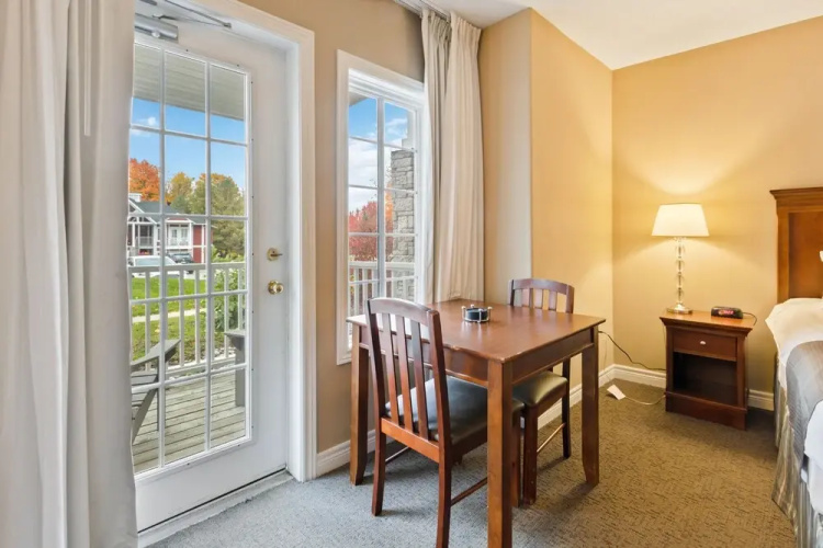Horseshoe Valley Condos