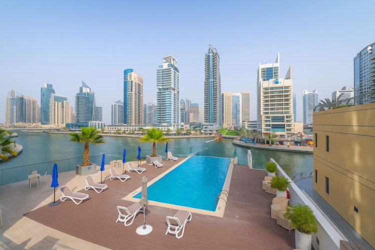 Modern 2BR at Liv Residence