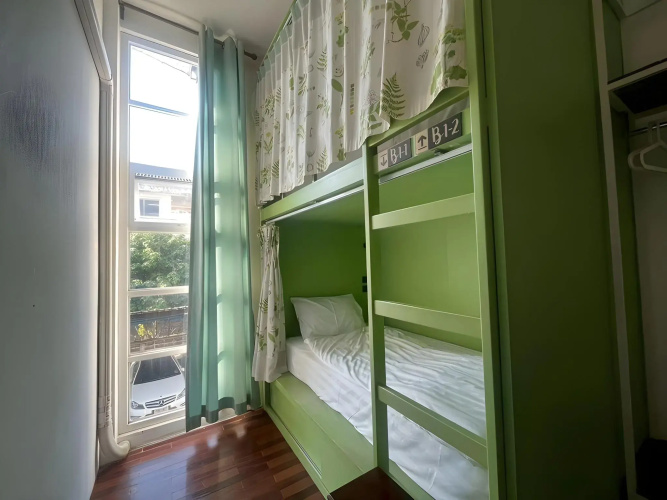 Memmoth Cafe & Hostel in Lampang