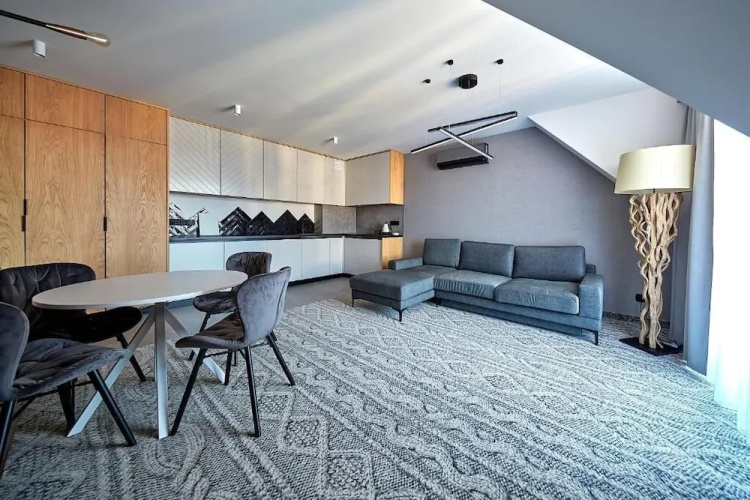 Tatra Square Apartments