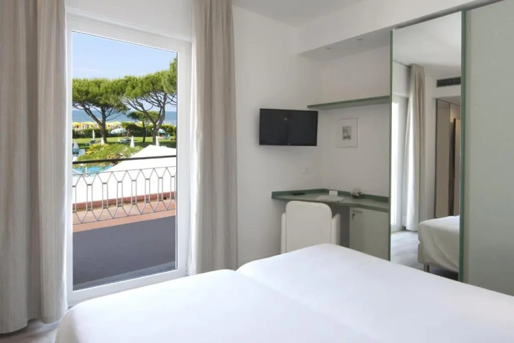 Standard Double room with sea view
