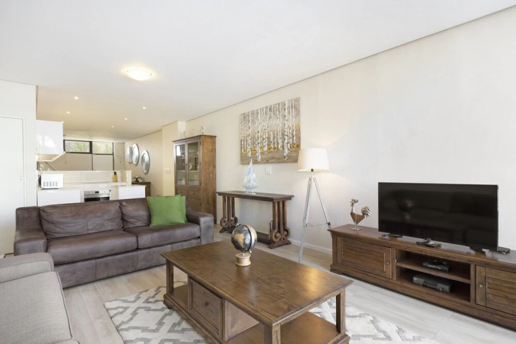 Portside 309 by HostAgents
