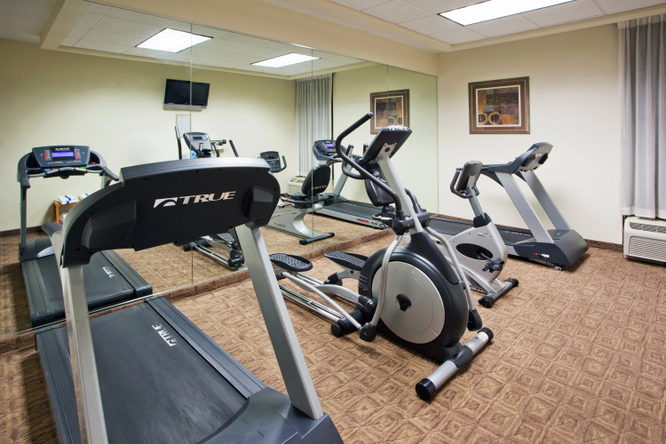 Holiday Inn Express Washington DC East - Andrews AFB photo 20