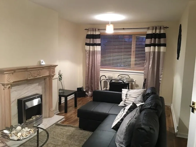 2 Bedrooms Cottage