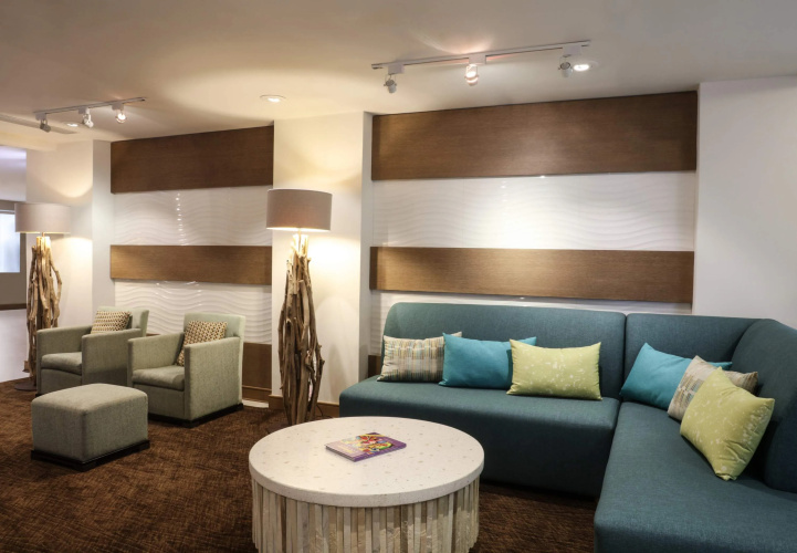 Courtyard by Marriott Nassau Downtown/Junkanoo Beach
