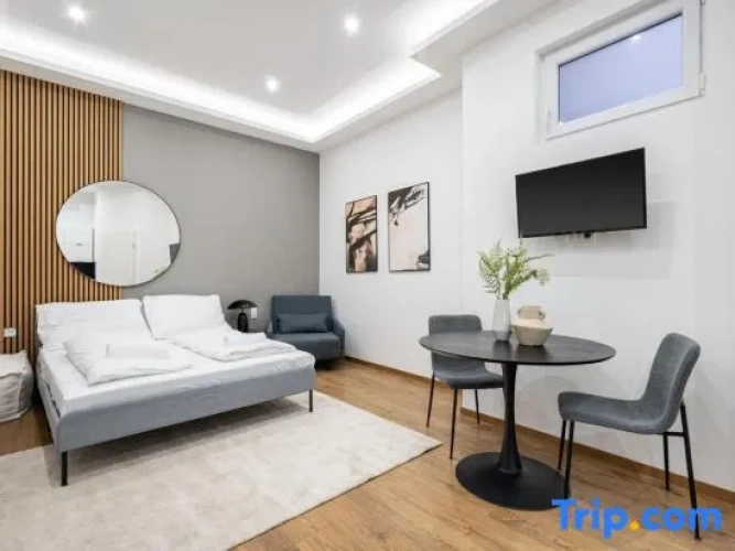 Superior Quadruple Apartment
