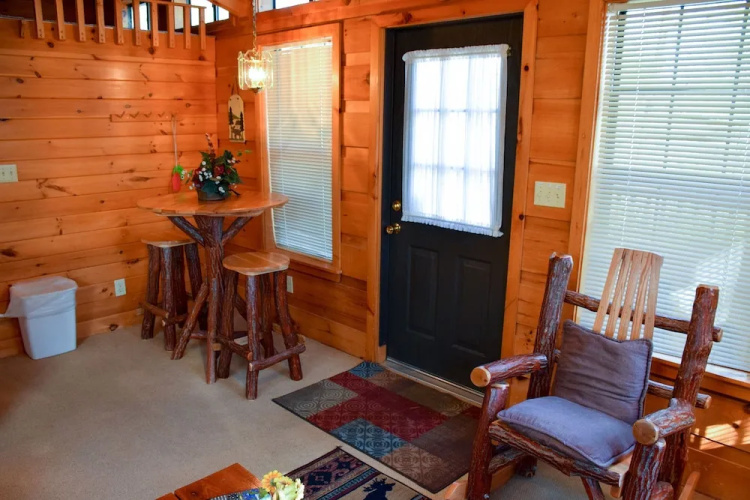 NORTHERN LITES - 1 Br Cabin