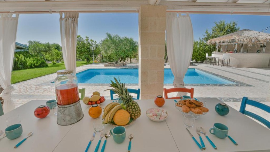 3 Bedrooms Villa