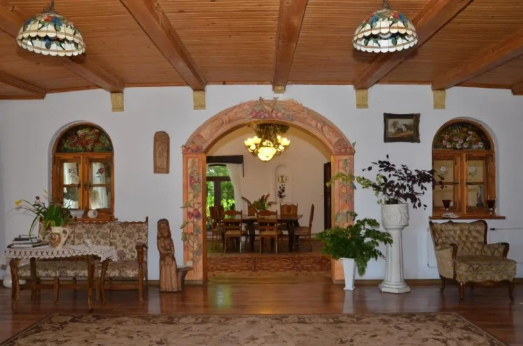 Standard Triple room with garden view