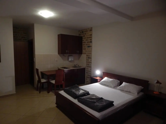 Contessa Apartments